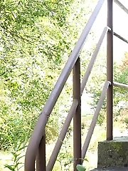 15 pictures - Gorgeous blonde squats to piss on top step